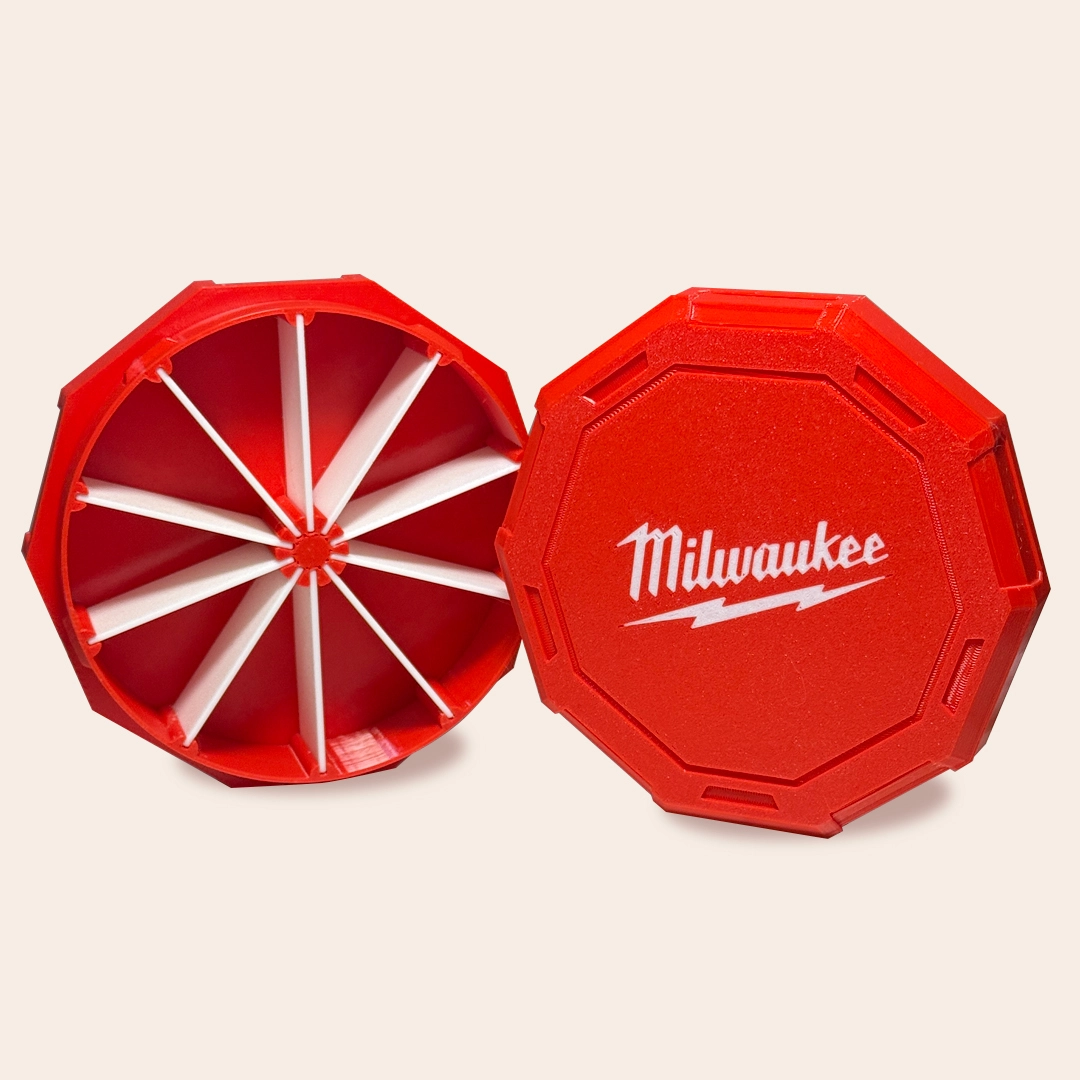 Hộp chia vít Milwaukee 128mm in 3D Hộp chia vít hoặc đựng lưỡi cắt Milwaukee in 3D, đường kính 128mm, cao 40mm